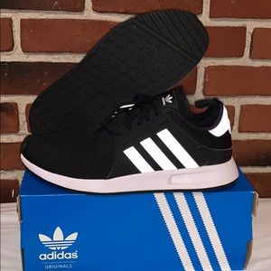 ADIDAS Shoes/ Men’s BLACK/White Stripe